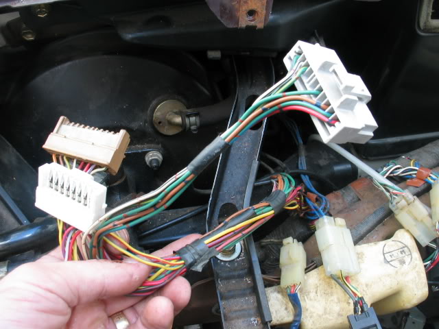 Instrument cluster electrical harnesses
